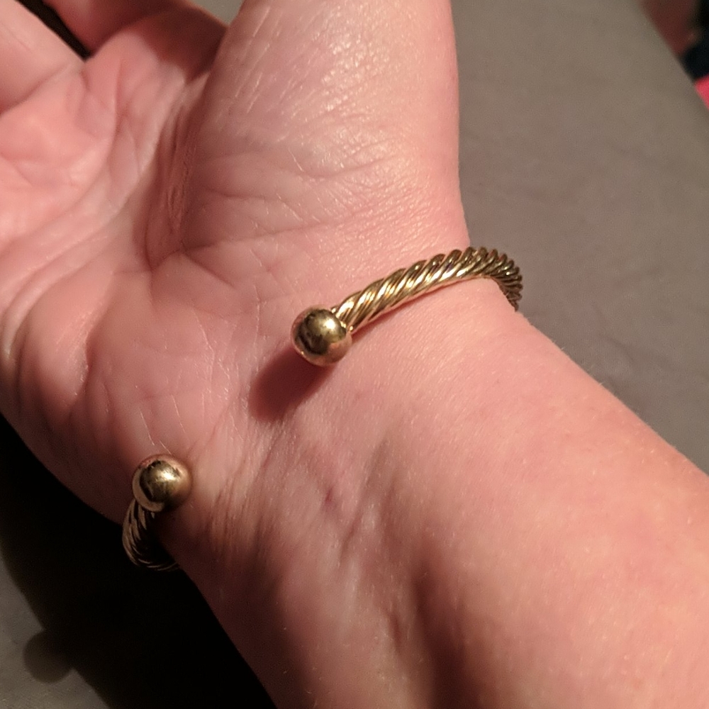 Bangle bracelet - Picture 2 of 2